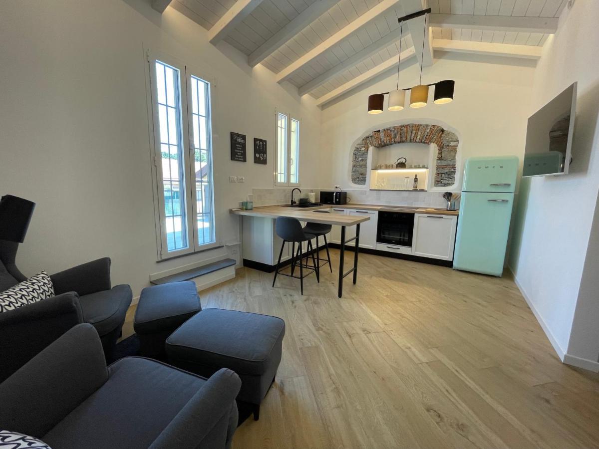 Sun Luxury Apartment In Centro Storico Chiavari Luaran gambar
